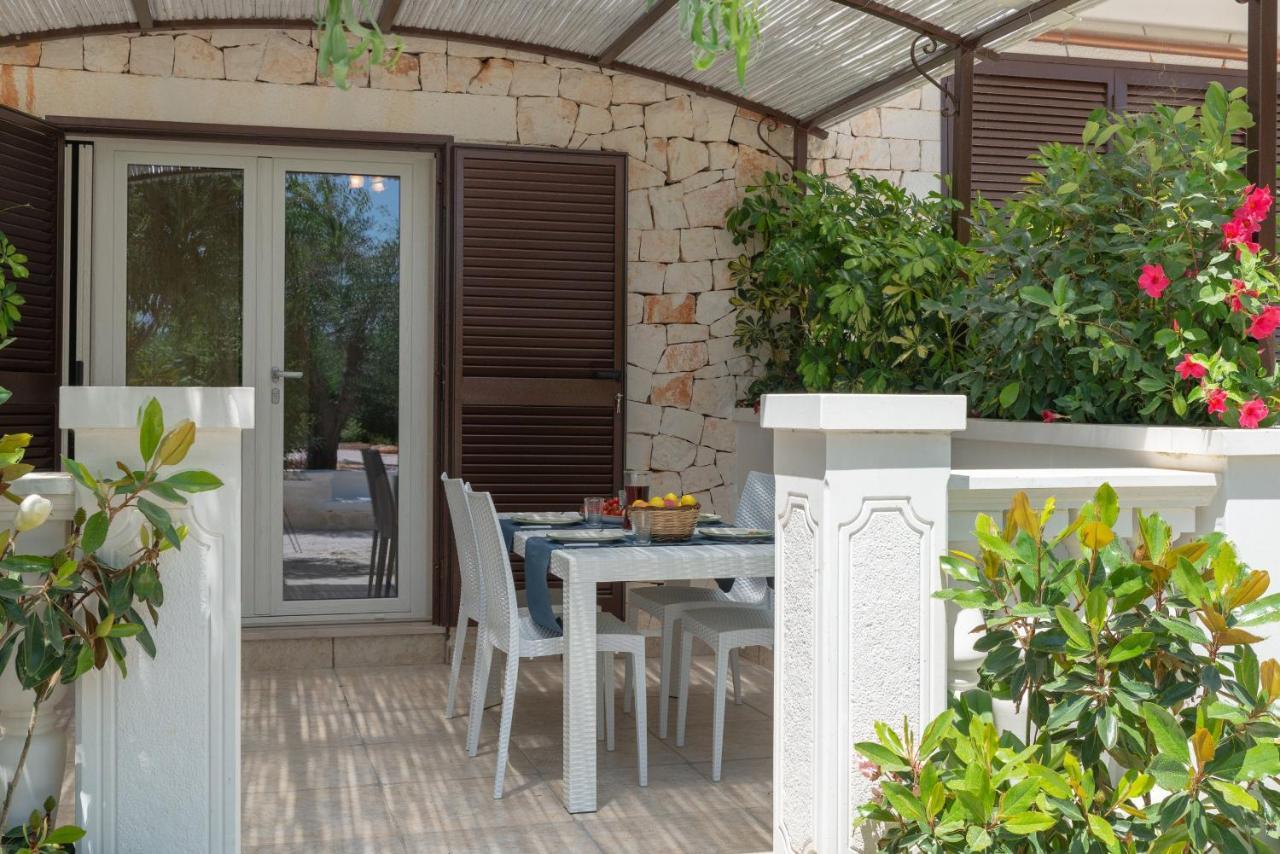 Appartamento Ortensia In Villa Mariella Ostuni Eksteriør bilde