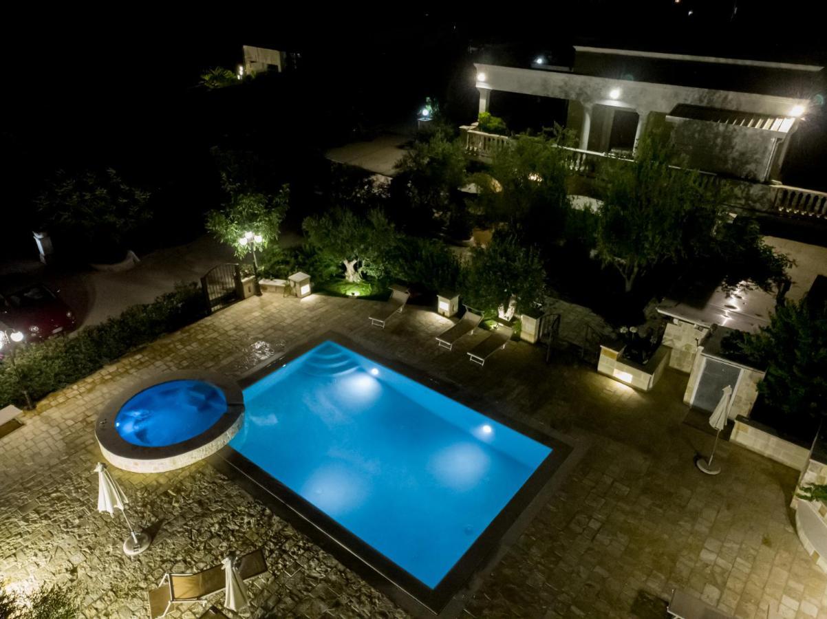 Appartamento Ortensia In Villa Mariella Ostuni Eksteriør bilde