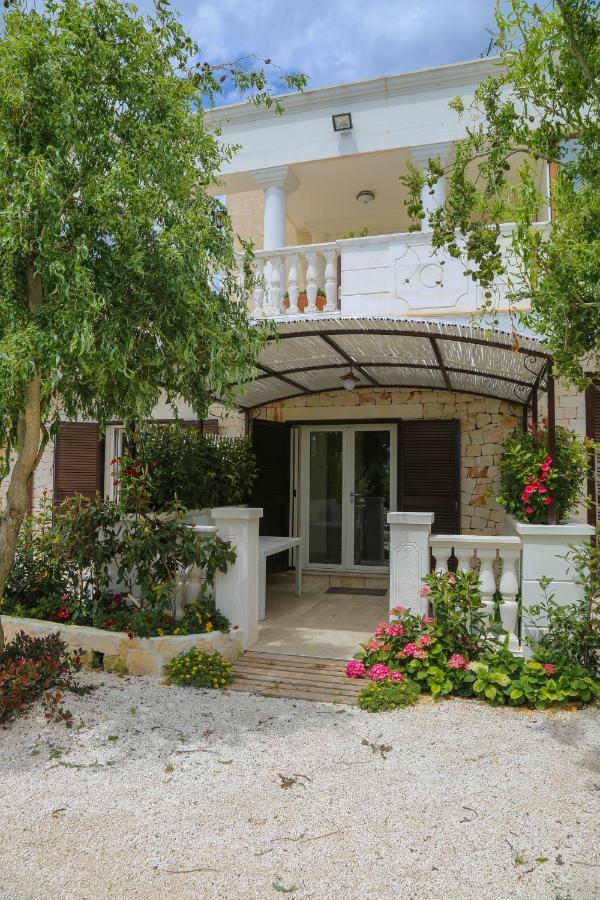 Appartamento Ortensia In Villa Mariella Ostuni Eksteriør bilde